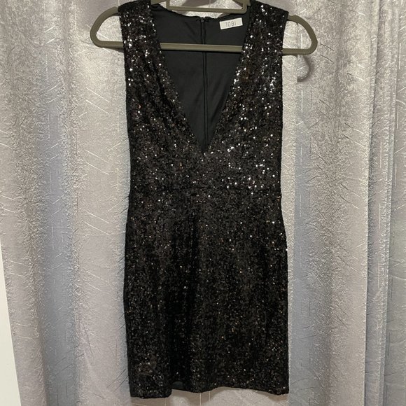 TOBI Black Sequin Deep V Mini Dress - Sexy & Sparkly, Events & Nights Out - Sz M - Picture 2 of 7